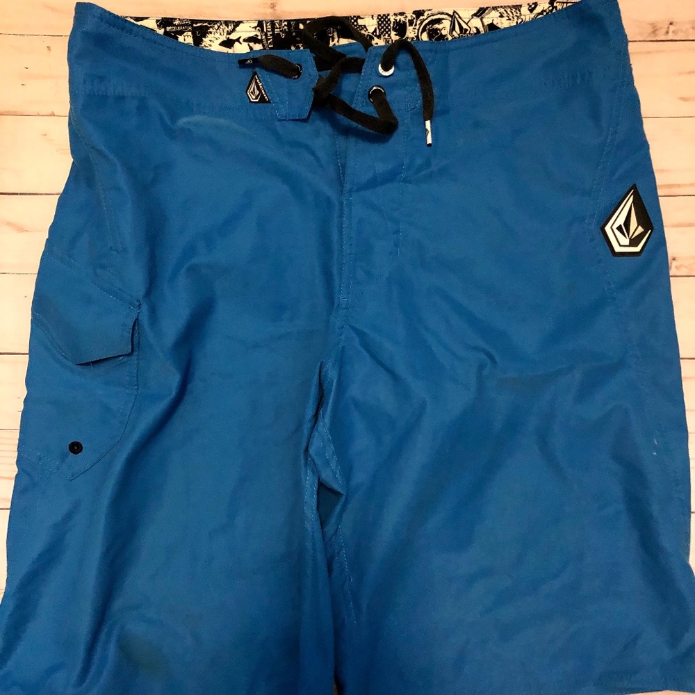 Blue Mens Volcom Suit Size 32